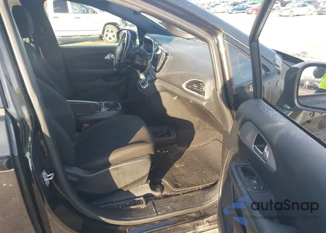 2021 Chrysler Pacifica Touring from USA, damaged, VIN 2C4RC1FG5MR556633